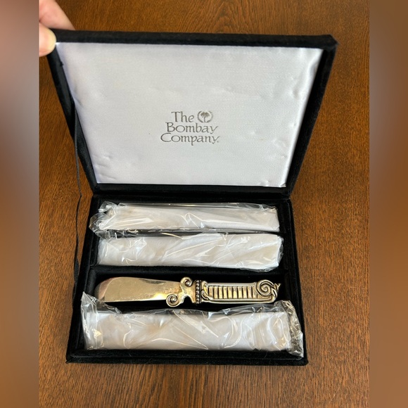 Set 4 Bombay Co. Godinger Knife Spreaders/Renaissance Cheese Charcuterie & box - Picture 2 of 7